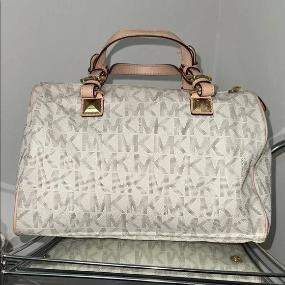 Michael Kors Cream Satchel with Gold Hardware - Picture 5 of 6